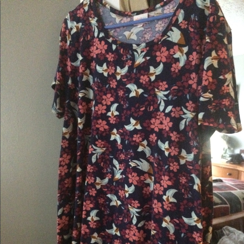Lularoe Carly